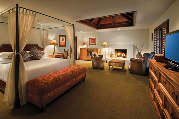 Deluxe Casita Guestrooom Canopy at Hermosa Inn Arizona